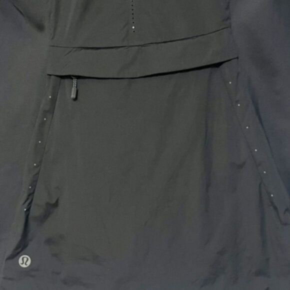 Lululemon Run For Cold Jacket *Black - Picture 11 of 16